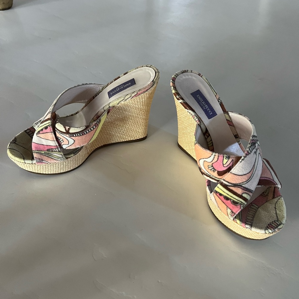 Pucci wedge heels size 37
